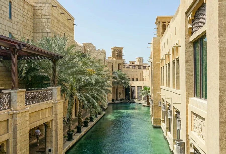 تحديث شبكة الطرق: مشاريع البنية التحتية الجديدة