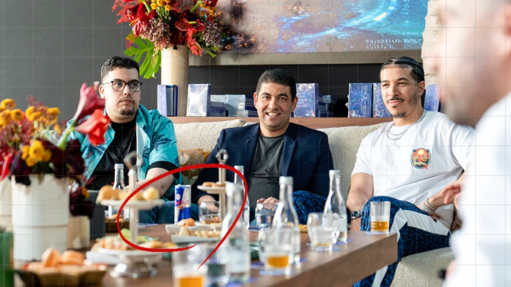 علبة “ريدبول” تلاحق بنسعيد.. جدل حول تسلل الماركات التجارية إلى اللقاءات الرسمية